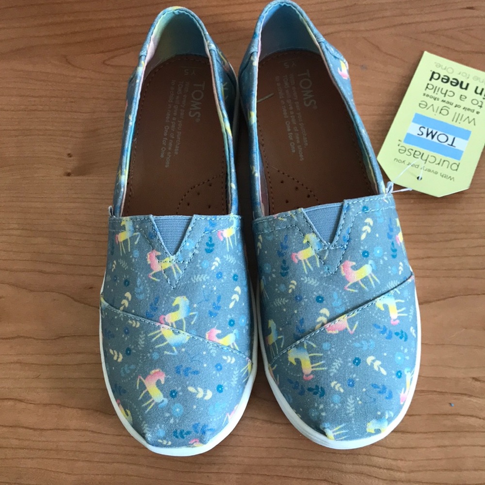 NWT Toms limited edition unicorn women’s flats